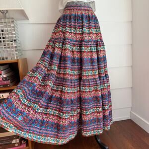 Vintage Vibrant Floral Print Tiered Maxi Skirt with Attached Petticoat Boho